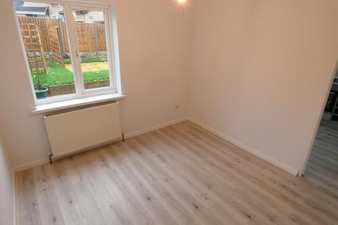 4 bedroom detached house to rent, Barnstaple Close, Oakwood, DE21