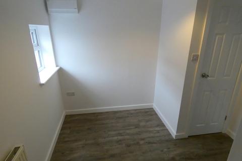 4 bedroom detached house to rent, Barnstaple Close, Oakwood, DE21