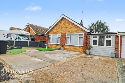 2 bedroom link detached house for sale, Westerley Way, Caister-on-Sea
