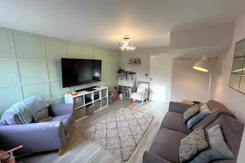 3 bedroom semi-detached house for sale, Town Farm Road, Newent