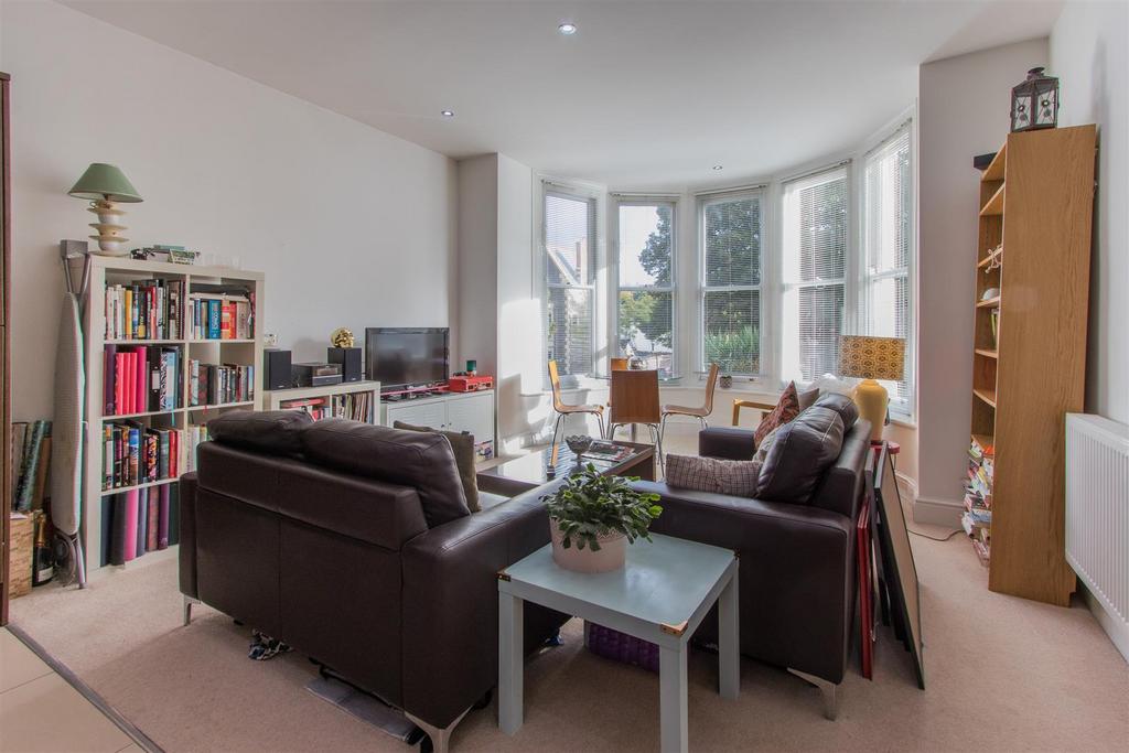 Cathedral Road 125, 7.jpg