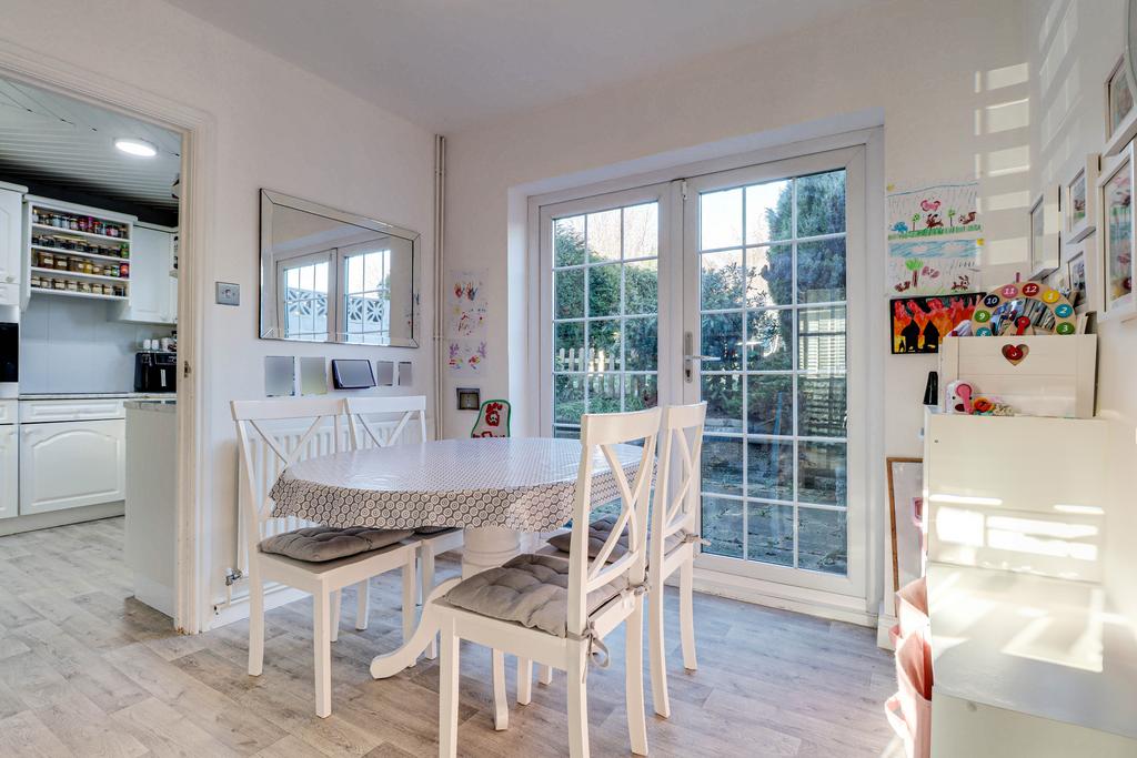 Diningkitchen