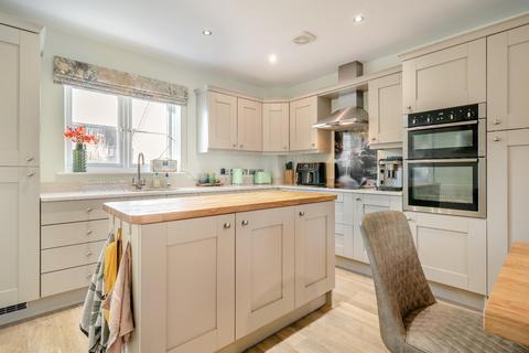 4 bedroom detached house for sale, Immaculately presented family home ideally situated within peaceful Congresbury cul de sac