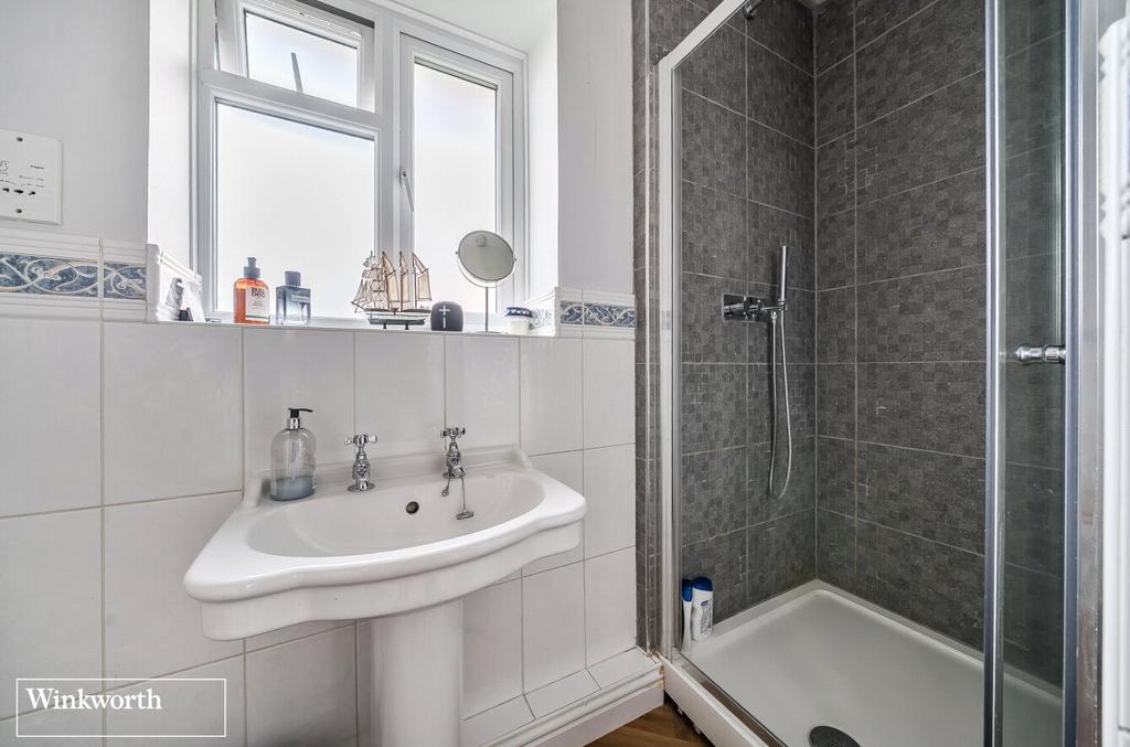 Ensuite To Bed Two