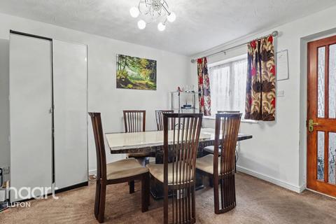 3 bedroom semi-detached house for sale, Dunsmore Road, Luton