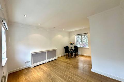 2 bedroom flat to rent, Mortimer Crescent, London NW6