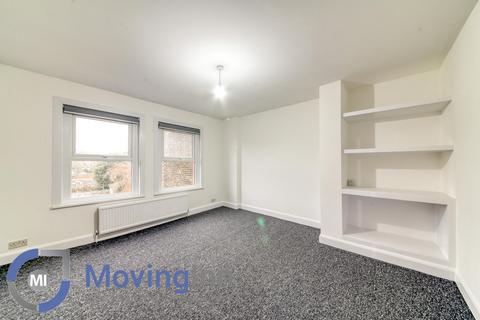 3 bedroom flat to rent, Stanthorpe Road, Streatham, SW16 2DY