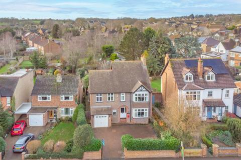 4 bedroom detached house for sale, Southcourt Road, Leighton Buzzard