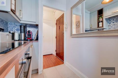 1 bedroom apartment for sale, Wavertree Court, Streatham Hill, London, SW2