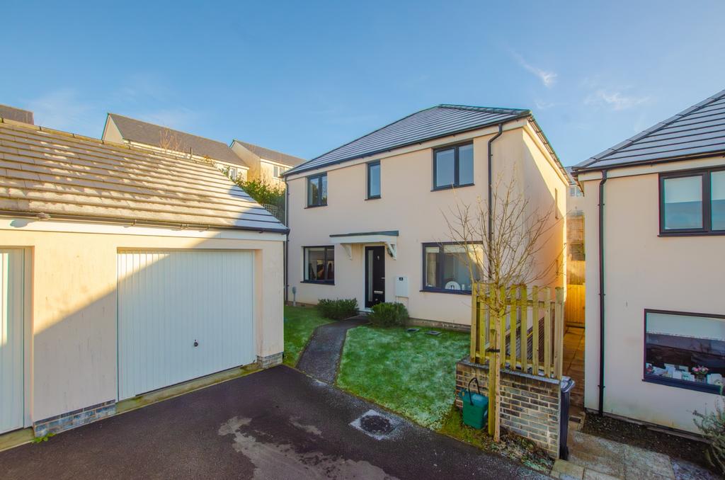 5 Malthouse Drive Bodmin 01208 74182-22