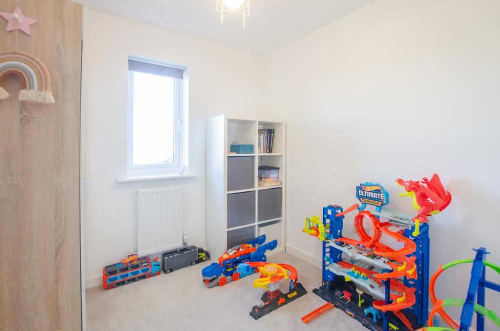 5 Malthouse Drive Bodmin 01208 74182-08