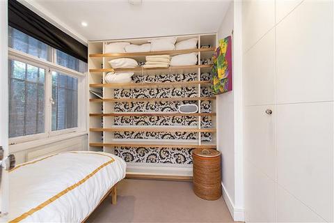 3 bedroom flat to rent, East Heath Road, London, NW3