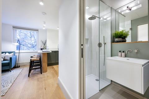 1 bedroom flat to rent, Flat ,  Nevern Square, London SW5