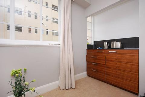 undefined, Sloane Avenue, Chelsea, London, SW3