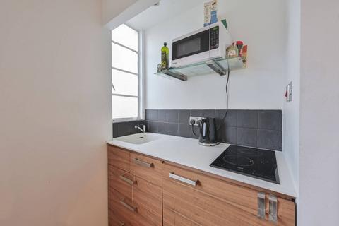 Studio to rent, Sloane Avenue, Chelsea, London, SW3