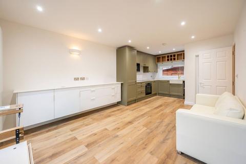 undefined, Mews Street, St Katharine Docks, London, E1W
