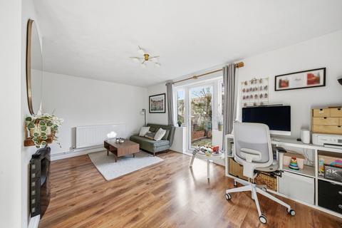 2 bedroom semi-detached house for sale, Mere Way, Cambridge, CB4