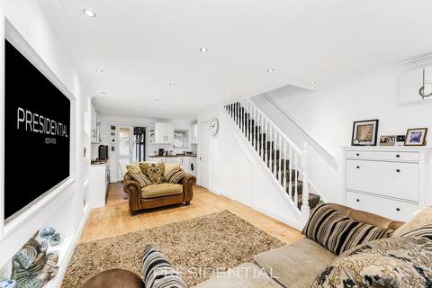 undefined, Essex IG10