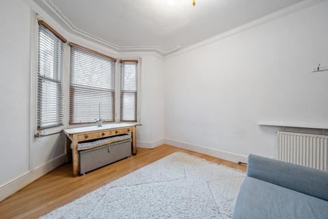 2 bedroom flat to rent, Fulham Palace Road, Fulham, London, SW6