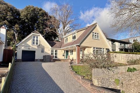 5 bedroom detached house for sale, Barry Gardens, Broadstone BH18