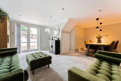 5 bedroom detached house for sale, Barry Gardens, Broadstone BH18