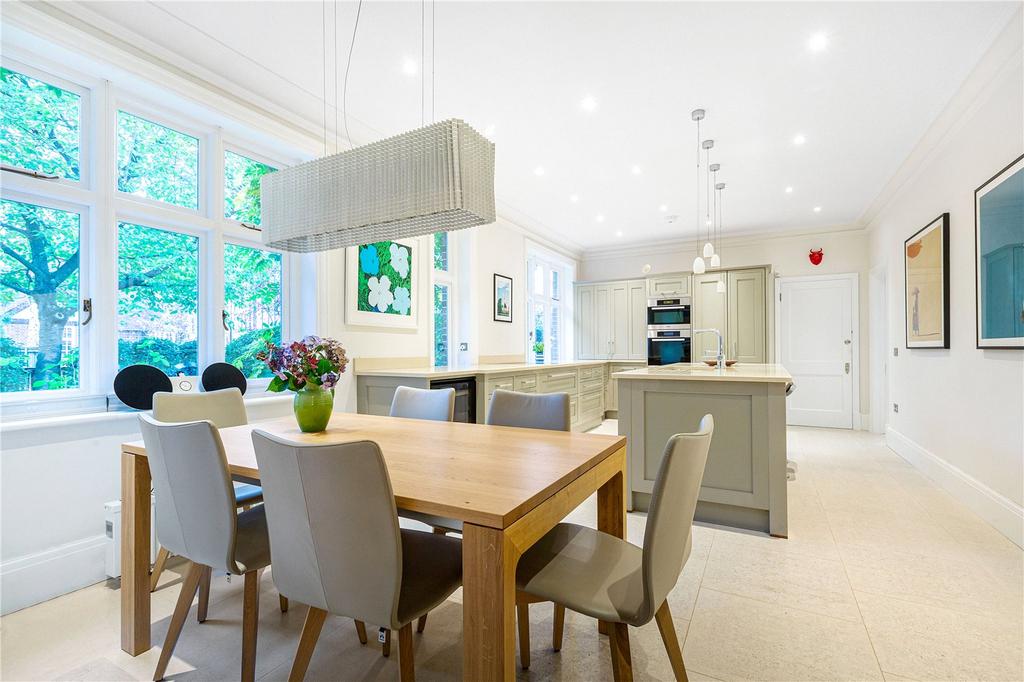 Breakfast Room