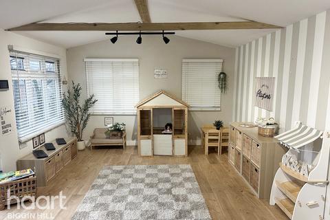 3 bedroom detached bungalow for sale, Kings Road, Biggin Hill