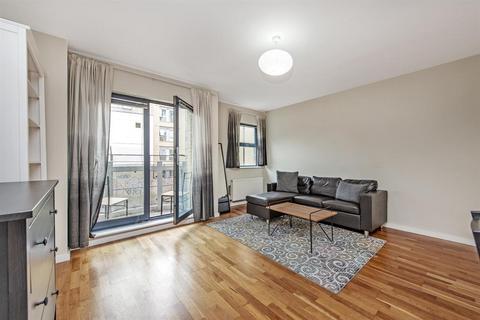 2 bedroom flat to rent, Quaker Street, Shoreditch, E1