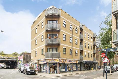 2 bedroom flat to rent, Quaker Street, Shoreditch, E1