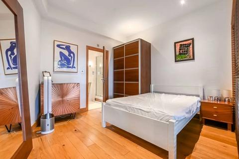 2 bedroom flat to rent, Baker Street, London NW1