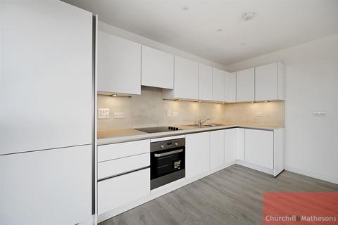 2 bedroom apartment to rent, Western Avenue, Acton W3 7JB