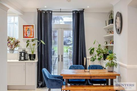 3 bedroom end of terrace house for sale, Howarth Road, Abbey Wood