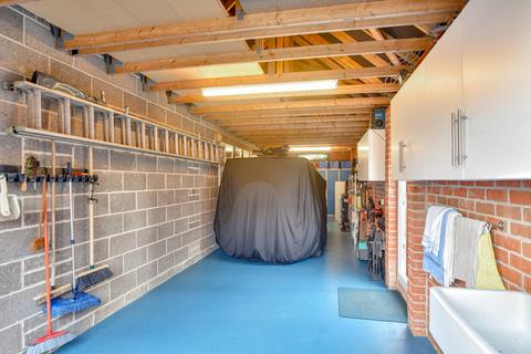 4 bedroom detached house for sale, Burgattes Road, Little Canfield