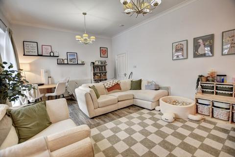 2 bedroom terraced bungalow for sale, Newbury Street, Fulwell