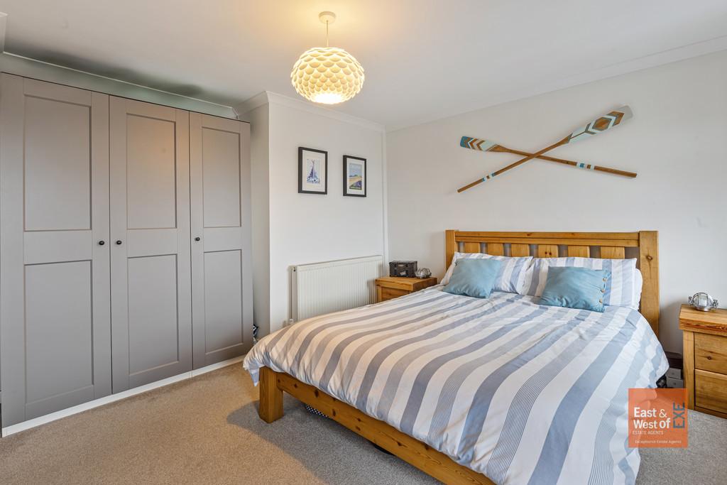 A08 - 44 Altamira Topsham Exeter - 251215