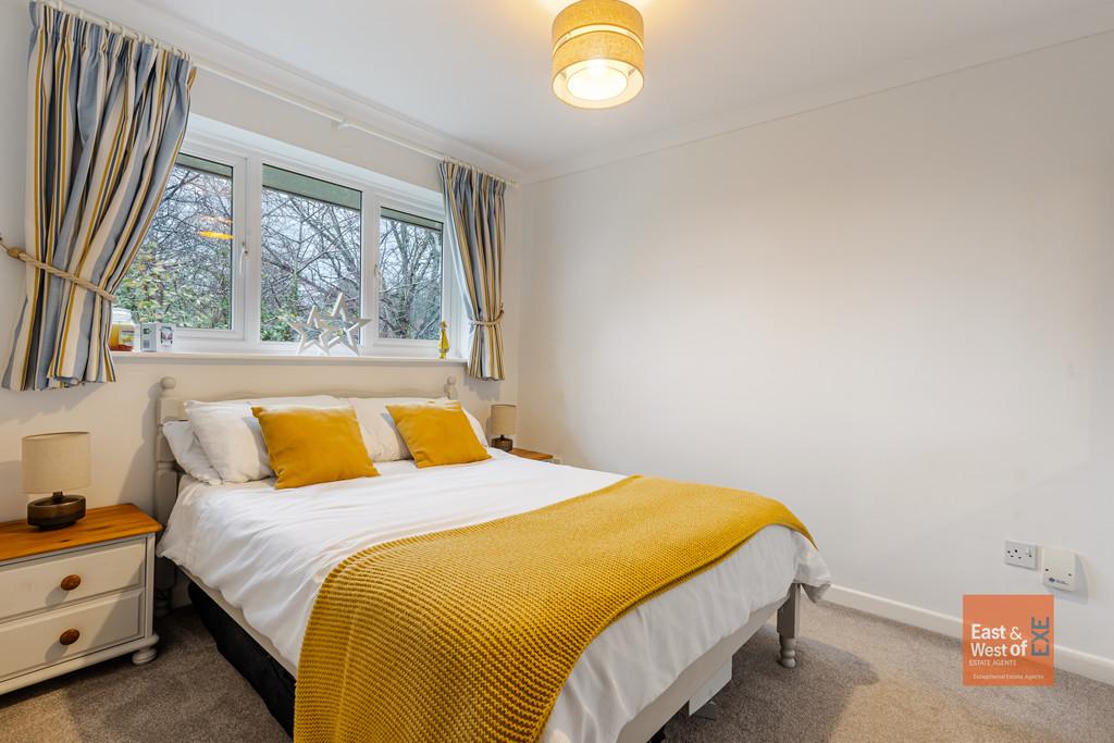 A12 - 44 Altamira Topsham Exeter - 251215