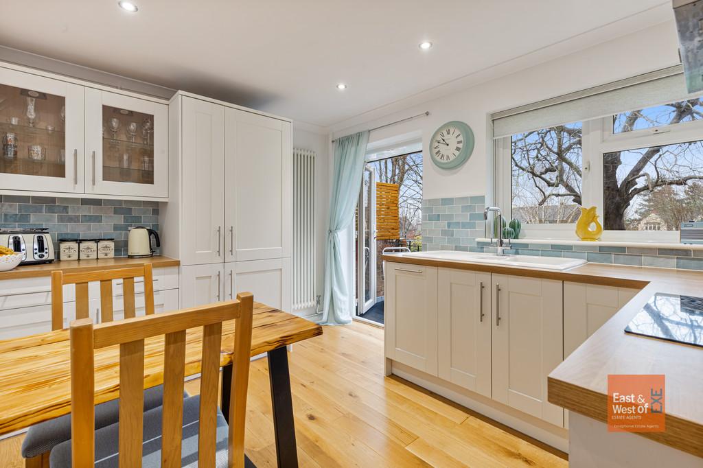 A05 - 44 Altamira Topsham Exeter - 251215