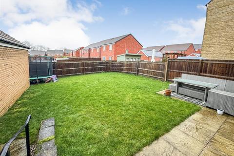 3 bedroom detached house for sale, Airfield Way, Corby NN17