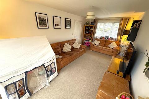 3 bedroom detached house for sale, Airfield Way, Corby NN17