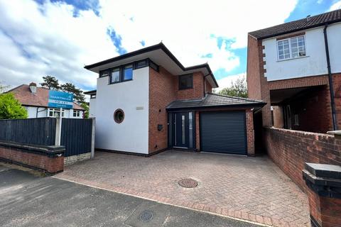 4 bedroom detached house to rent - Harlow Avenue, Mansfield