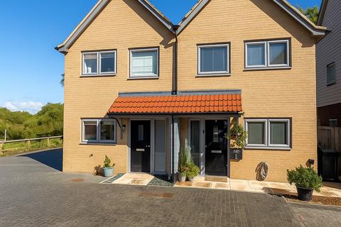 2 bedroom semi-detached house for sale, Drumlin Drive, Creeting St. Mary