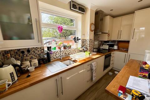 2 bedroom end of terrace house for sale, Greenacres, Old Newton