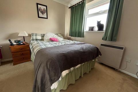 2 bedroom end of terrace house for sale, Greenacres, Old Newton