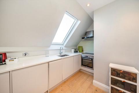 1 bedroom bungalow for sale, Cranes Park, Surbiton KT5