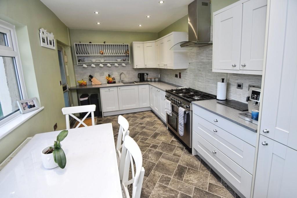032e2914-Kitchen