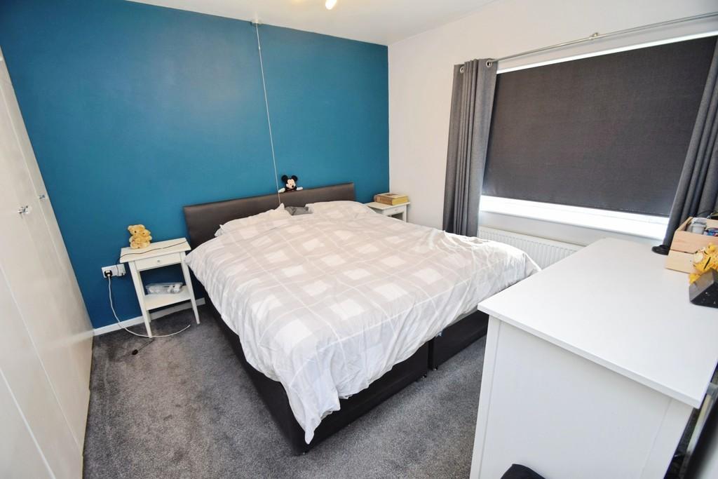 7cd4ec08-Bedroom 201