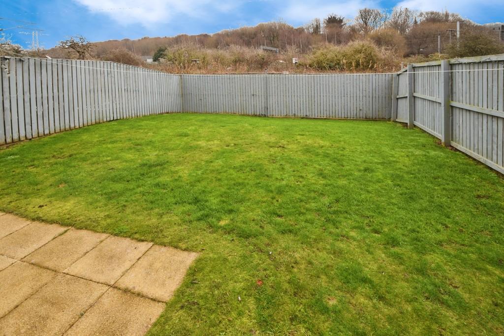 3f343d82-Garden