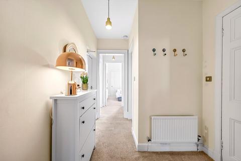 3 bedroom apartment to rent, Newbattle Terrace, Edinburgh EH10