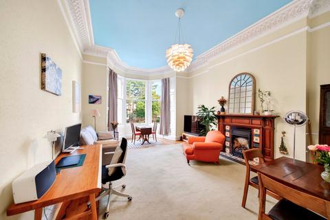 3 bedroom apartment to rent, Newbattle Terrace, Edinburgh EH10