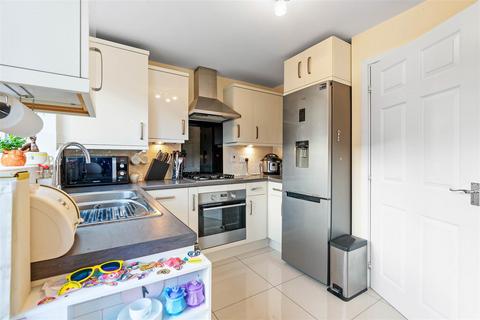 3 bedroom terraced house for sale, Greyhound Road, Coventry